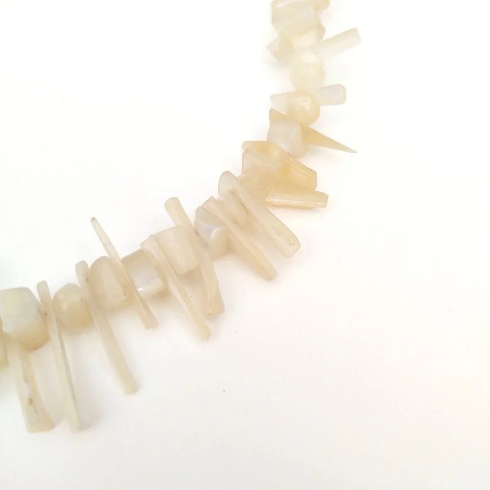 Cream shell & stone necklace